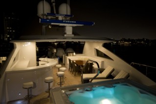 MY Destination Fox Harbr Too - Flybridge and Jacuzzi
